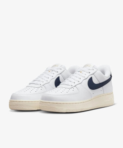 Кросівки жіночі Nike Air Force 1 '07 Flyease (HJ9122-100) HJ9122-100