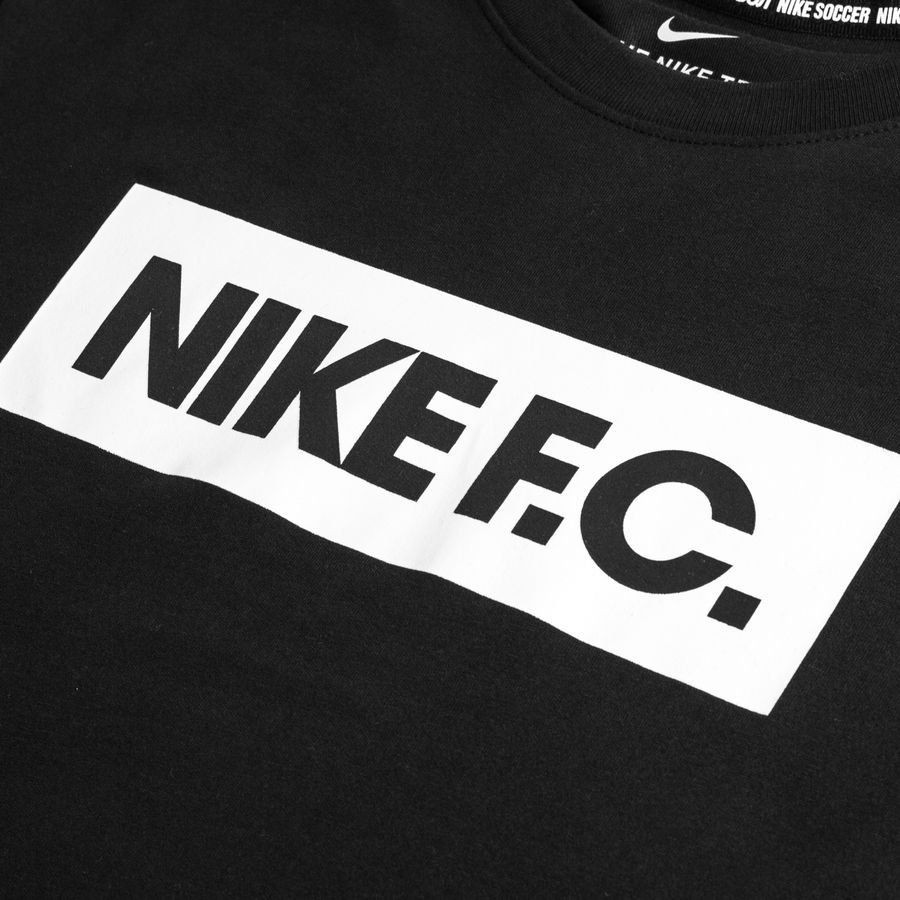 Футболка  M NK FC TEE ESSENTIALS CT8429-010