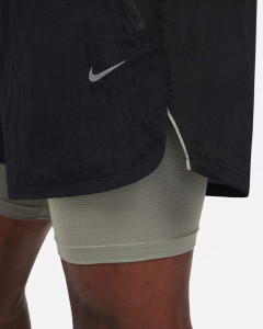 Шорти чоловічі Nike Stride Running Division 5 Dri-Fit Water-Repellent 2-In-1 Running Shorts Black FZ1135-010
