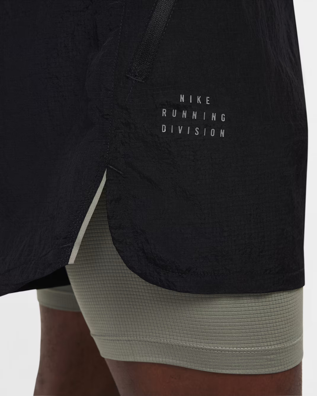 Шорти чоловічі Nike Stride Running Division 5 Dri-Fit Water-Repellent 2-In-1 Running Shorts Black FZ1135-010