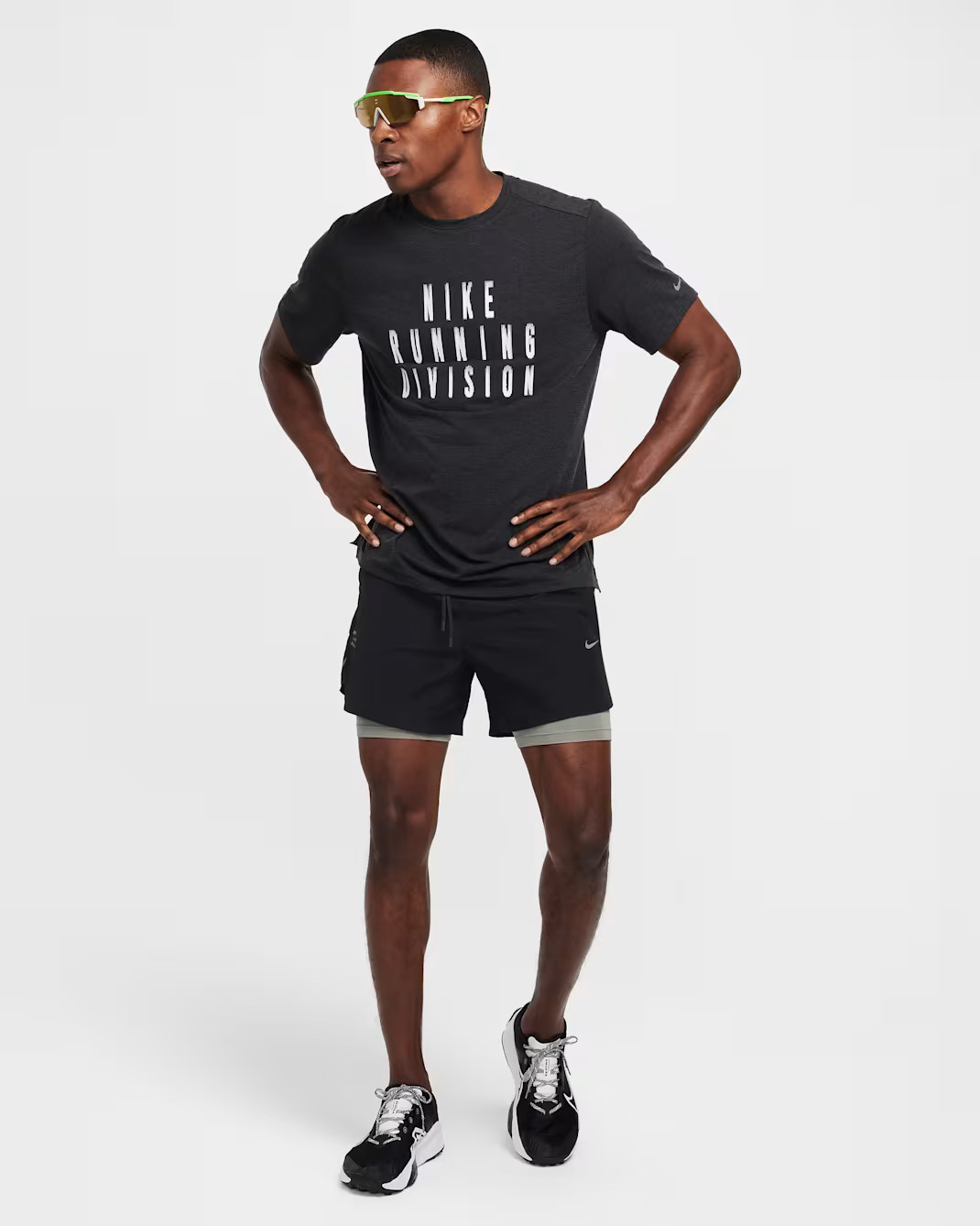 Шорти чоловічі Nike Stride Running Division 5 Dri-Fit Water-Repellent 2-In-1 Running Shorts Black FZ1135-010