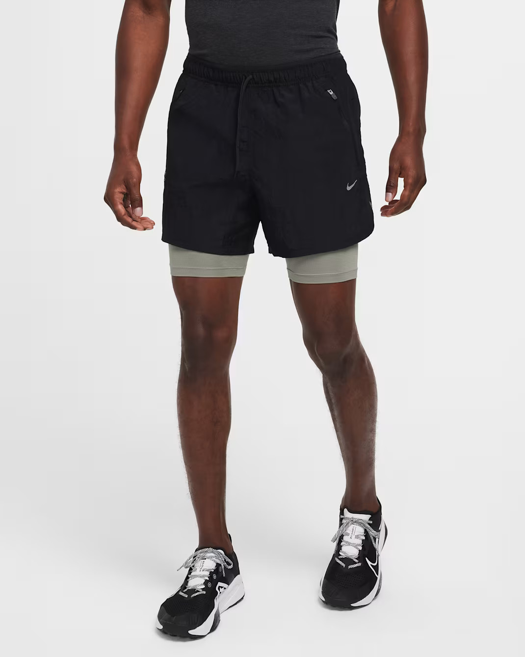 Шорти чоловічі Nike Stride Running Division 5 Dri-Fit Water-Repellent 2-In-1 Running Shorts Black FZ1135-010