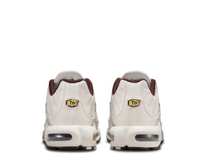 Кросівки NIKE AIR MAX PLUS PRM PHANTOM / BURGUNDY CRUSH HF3181-001