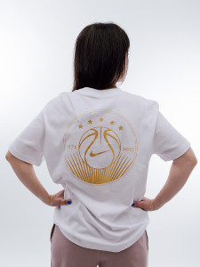 Футболка Nike W NSW TEE SS BF SISTERHOOD DX7940-100