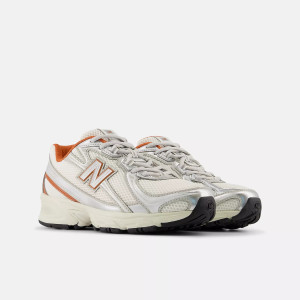 Кросівки New Balance 740 G7404O9