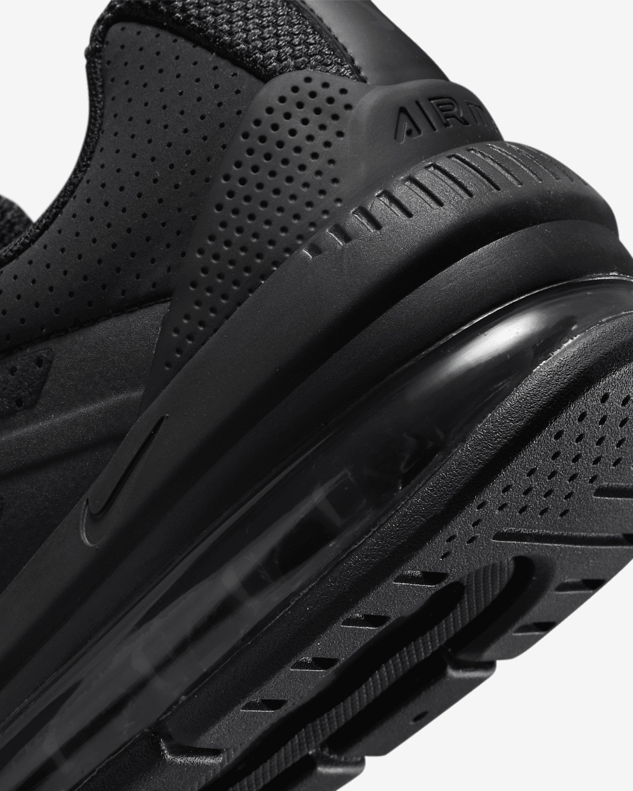 Кросівки Nike AIR MAX GENOME CW1648-001