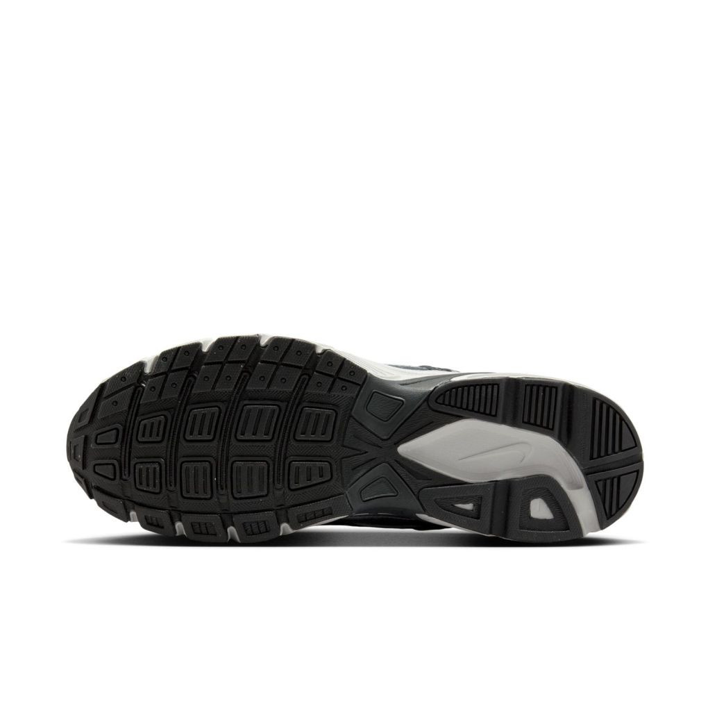 Кросівки Nike INITIATOR IB3083-001