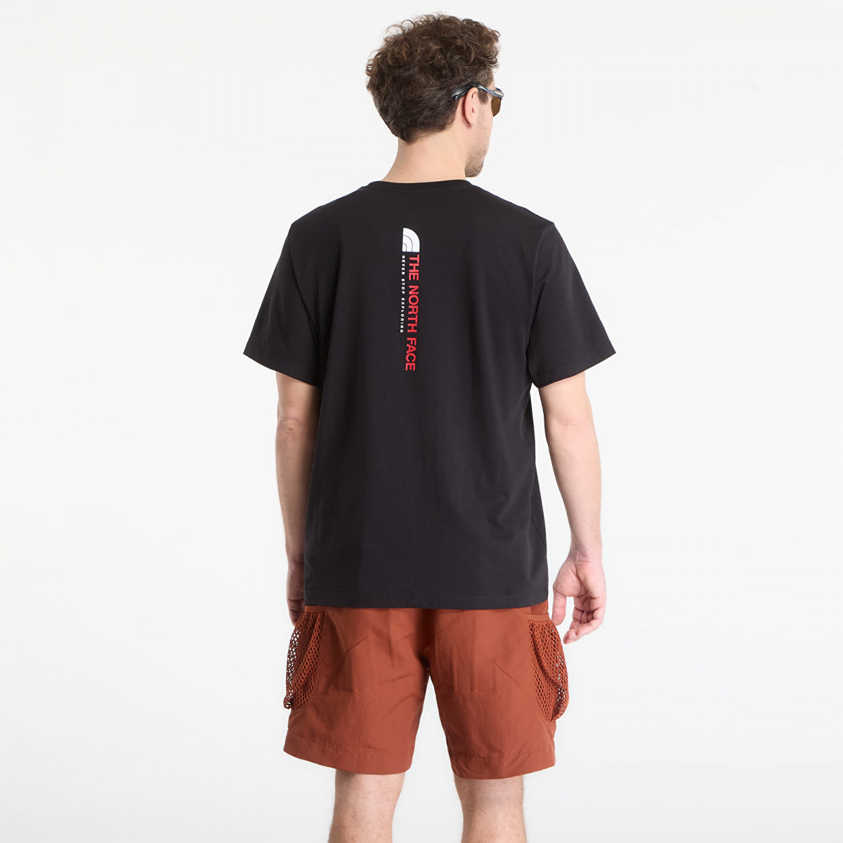 Футболка M VERTICAL REGULAR SHORT SLEEVE TEE-GRAP TNF 0A8GV1JK31 THE NORTH FACE L Чорний 0A8GV1JK31