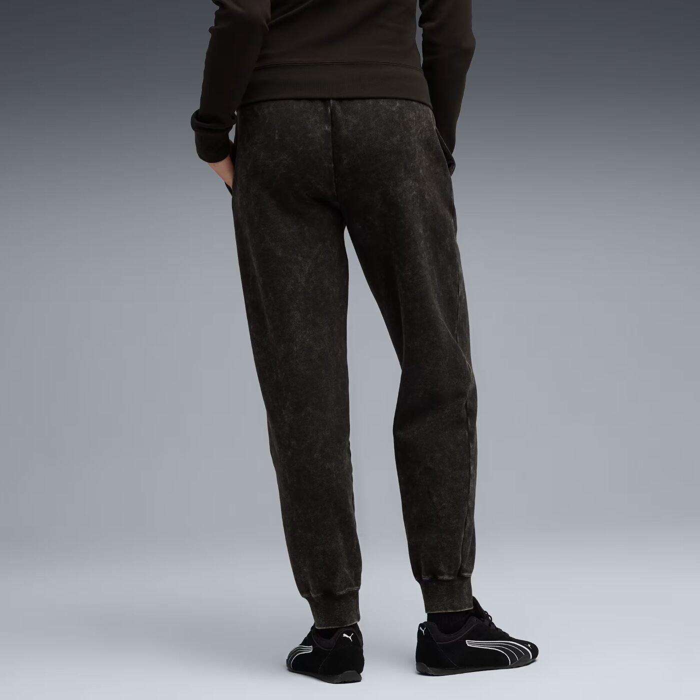 Штани ESS ELEVATED Wash Sweatpants 68810401