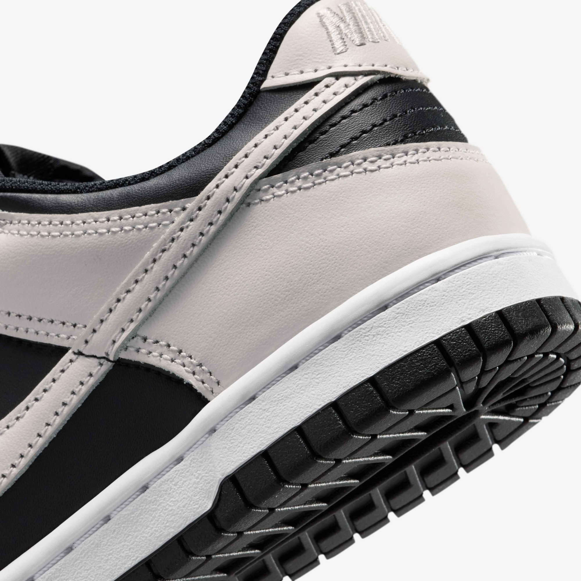 Кросівки Nike DU LOW (GS) FB9109-010