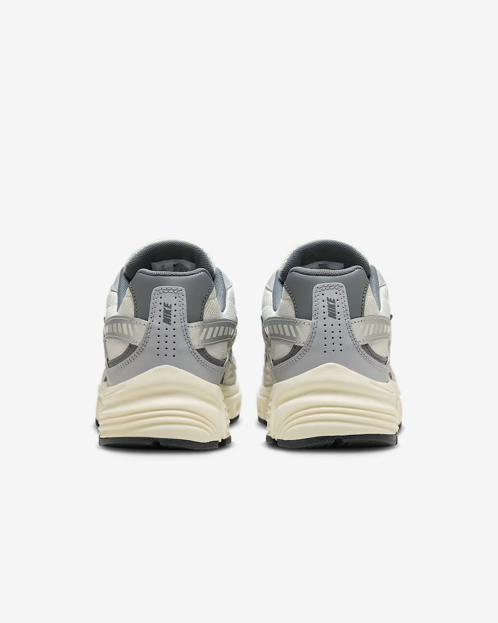 Кросівки Nike INITIATOR HQ1179-001