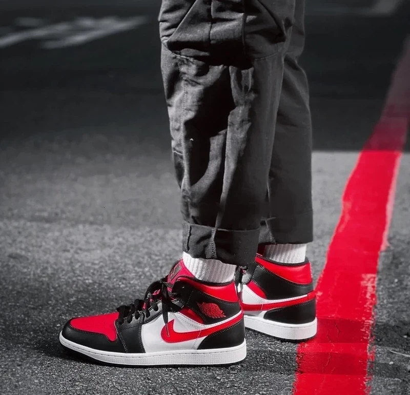 Кросівки JORDAN AIR 1 MID 554724-079