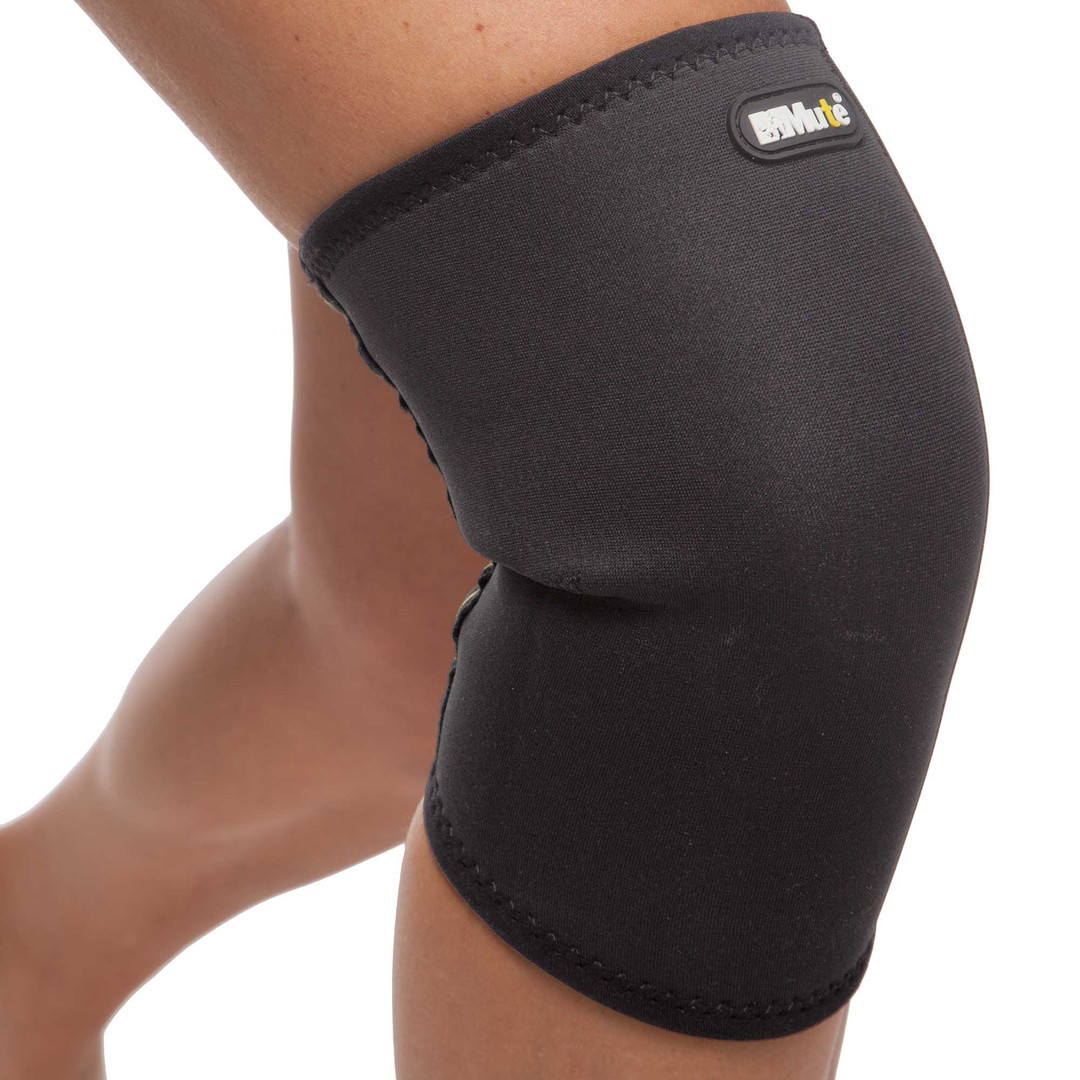 Наколінник еластичний бандаж MUTE 9022