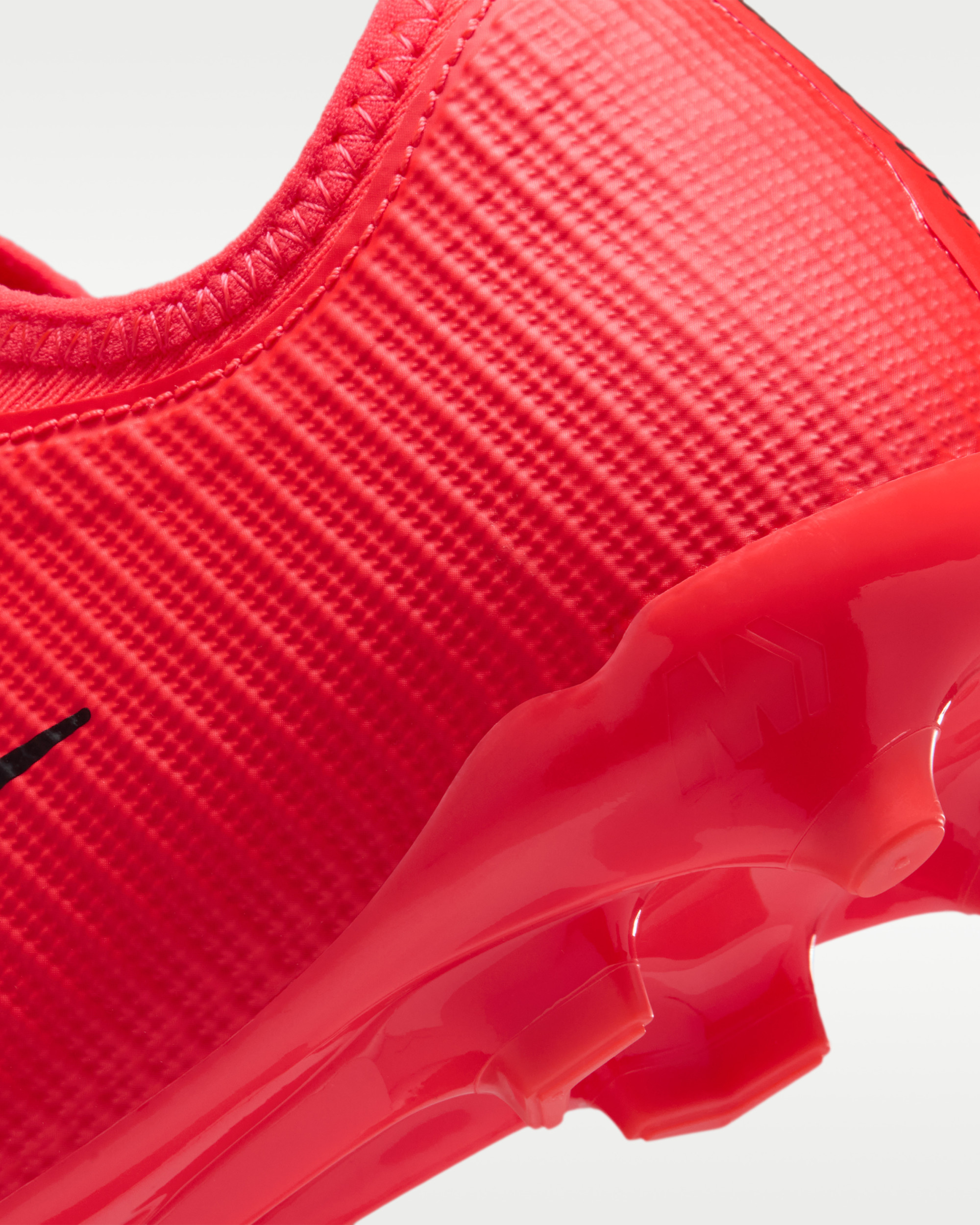 Бутси Nike JR VAPOR 17 ACADEMY FG/MG IM7359-600