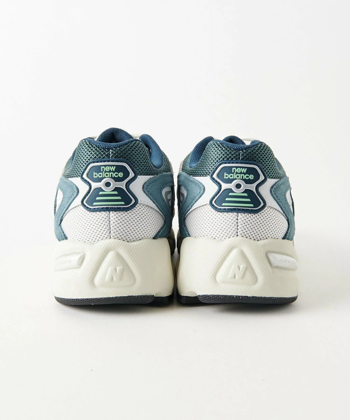 Кросівки 725 ML725CM New Balance 10 (44) Білий ML725CM