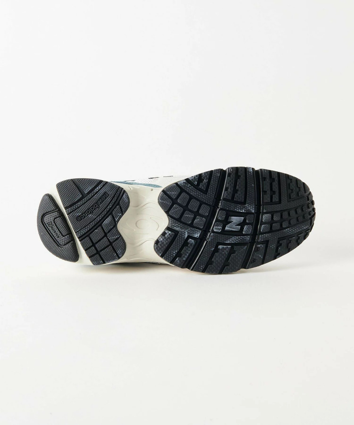 Кросівки 725 ML725CM New Balance 10 (44) Білий ML725CM