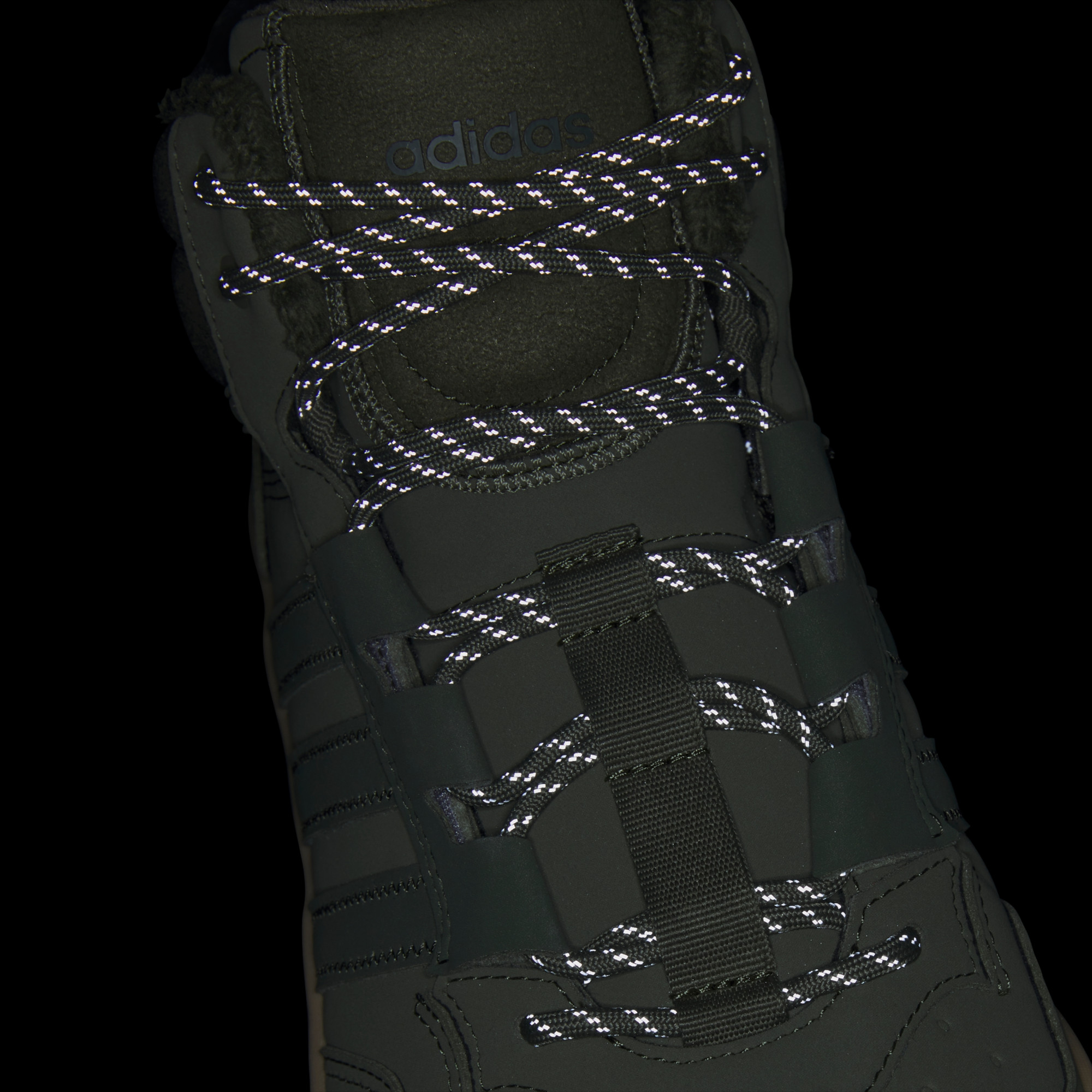 Кросівки Adidas HOOPS 4.0 MID WINTE JQ5363