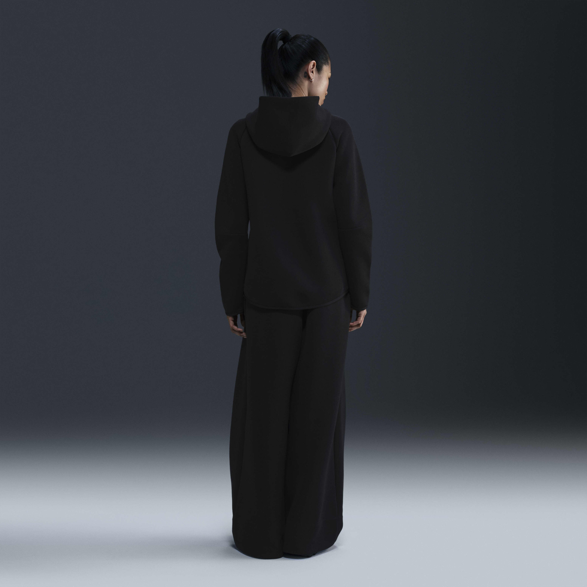 Толстовка Nike W NSW TCH FLC WR FZ HDY 2 HV6747-010