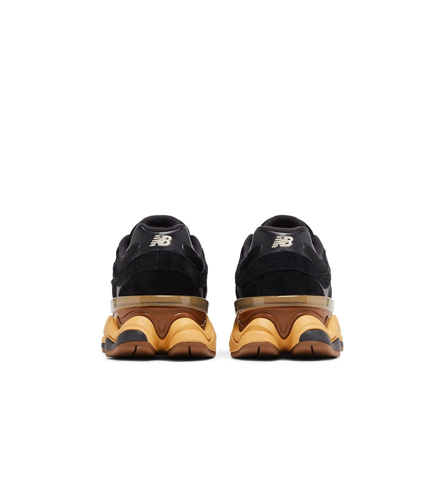 Кросівки New Balance 9060 Black U9060RE 40.5 U9060RE