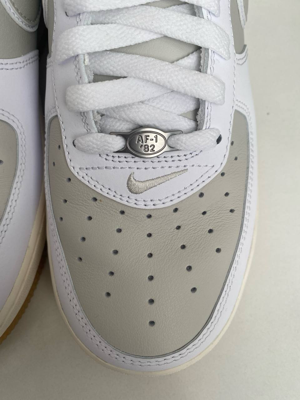 Кросівки Nike AIR FORCE 1 07 (Клас А) FQ8201-100-R1