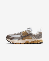 Кросівки Nike VOMERO 5 (GS) HF6998-004