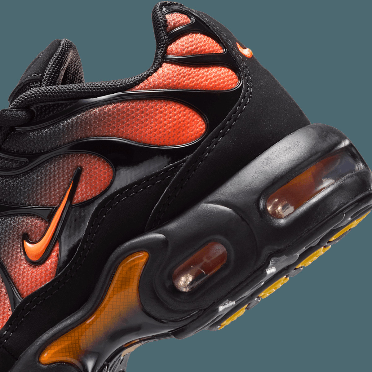 Кросівки Nike AIR MAX PLUS (PS) FZ0023-041