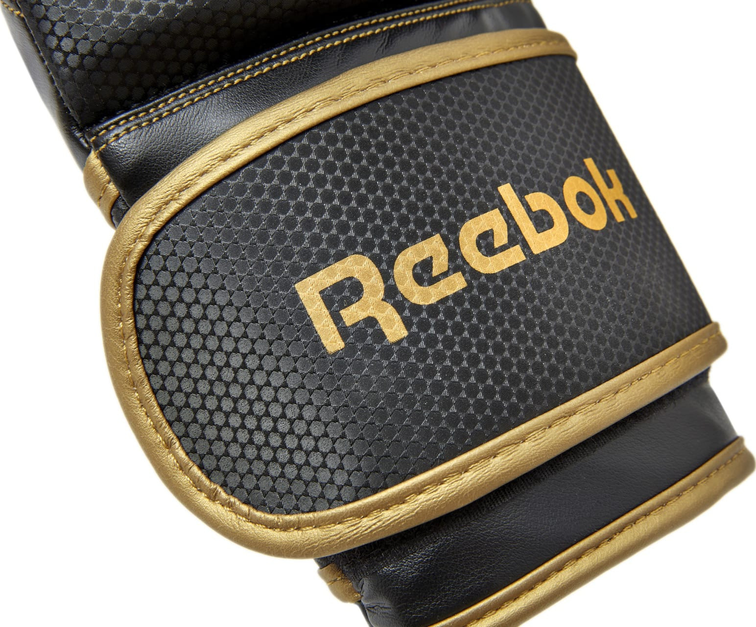 Рукавиці боксерські Reebok Boxing Gloves чорний, золотистий Чол 10 унцій RSCB-11117GB-10