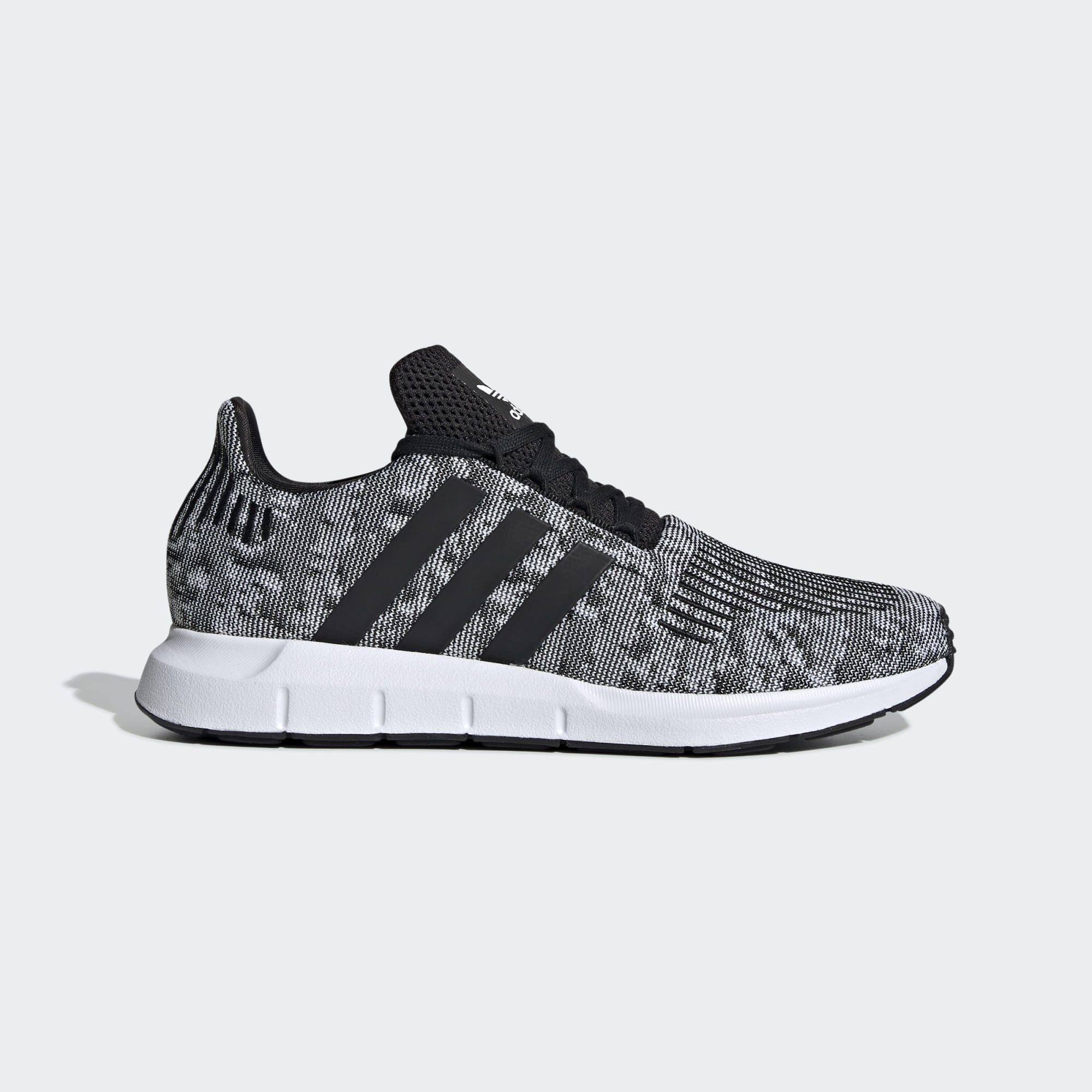 Кросівки чоловічі Adidas Swift Run EE4442
