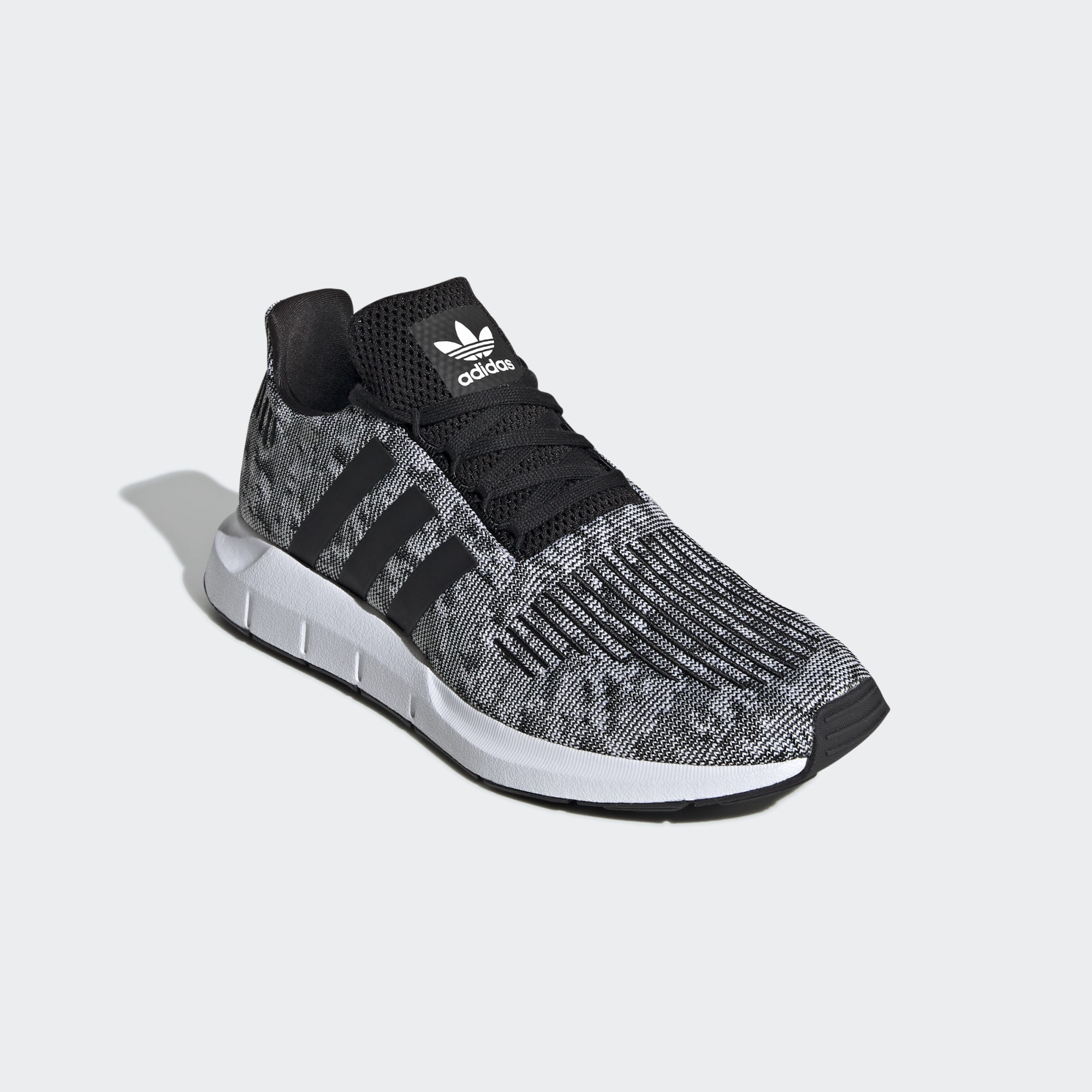 Кросівки чоловічі Adidas Swift Run EE4442