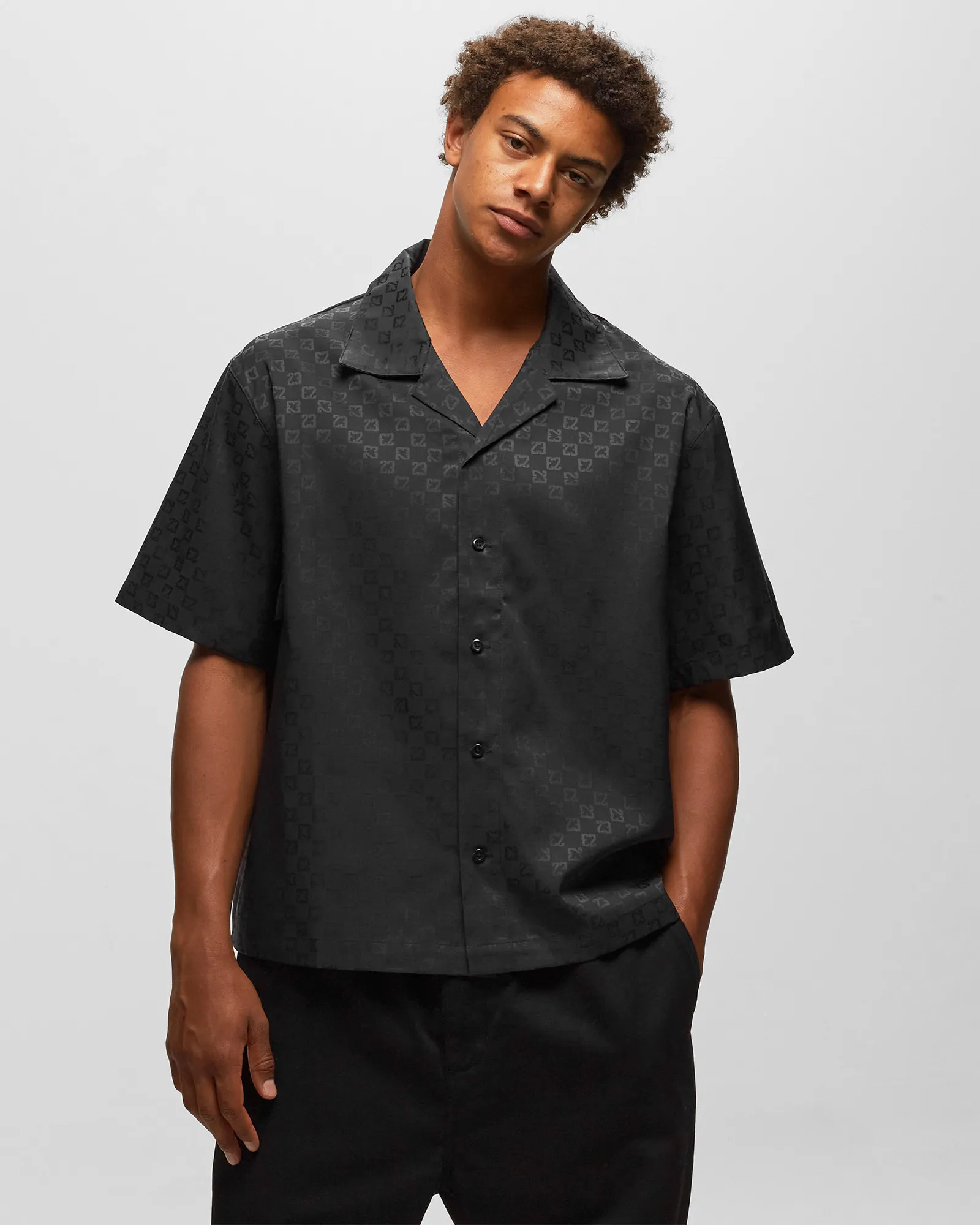 Сорочка чоловіча Air Jordan Essentials Shirt Black DX9681-010 L DX9681-010