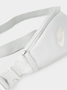 Сумка на пояс Nike NK HERITAGE S WAISTPACK 1L сірий Уні 28x8x13 см DB0488-035