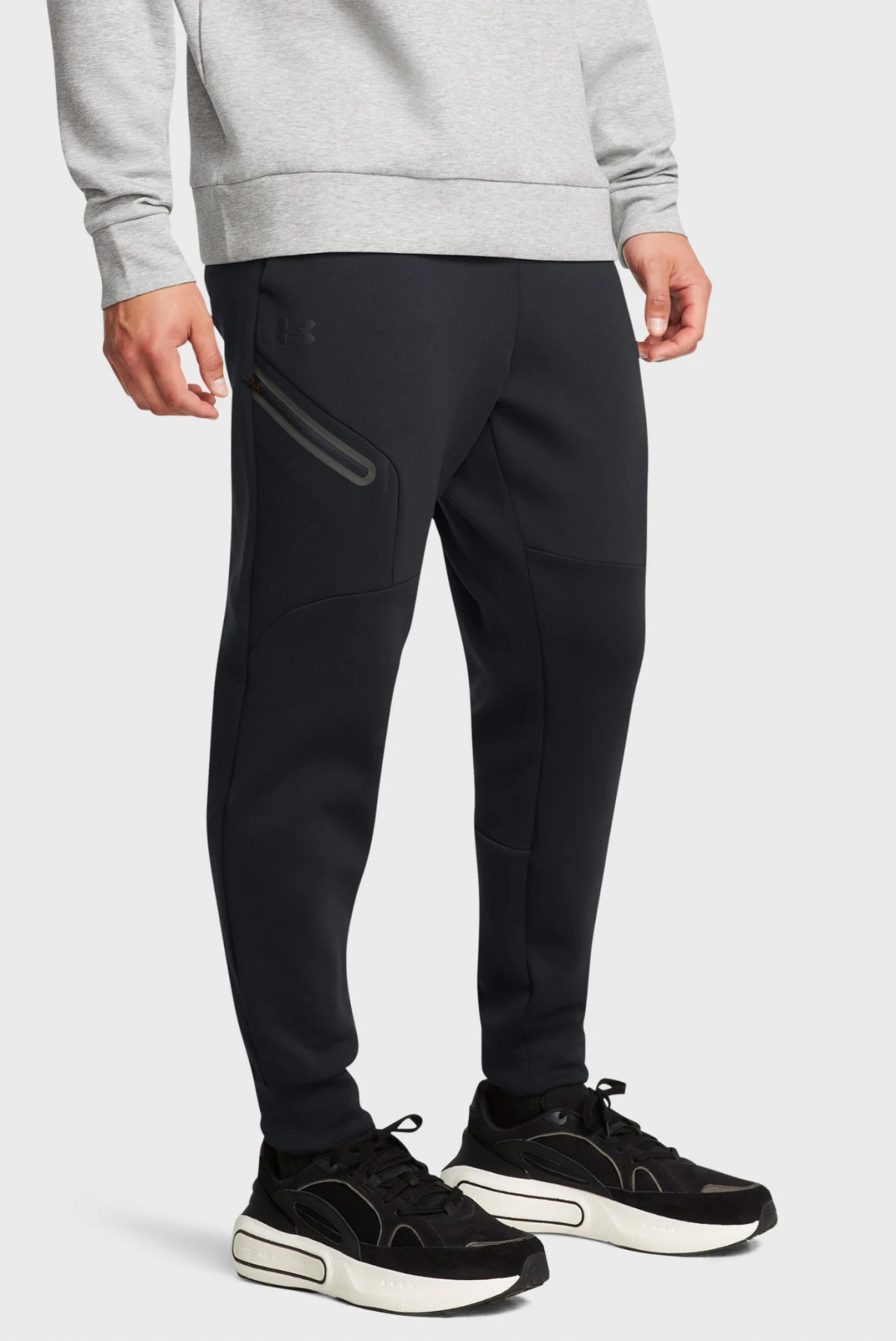 Штани спортивні UA Unstoppable Flc Jgr EU 1389353-001 Under Armour S Чорний 1389353-001