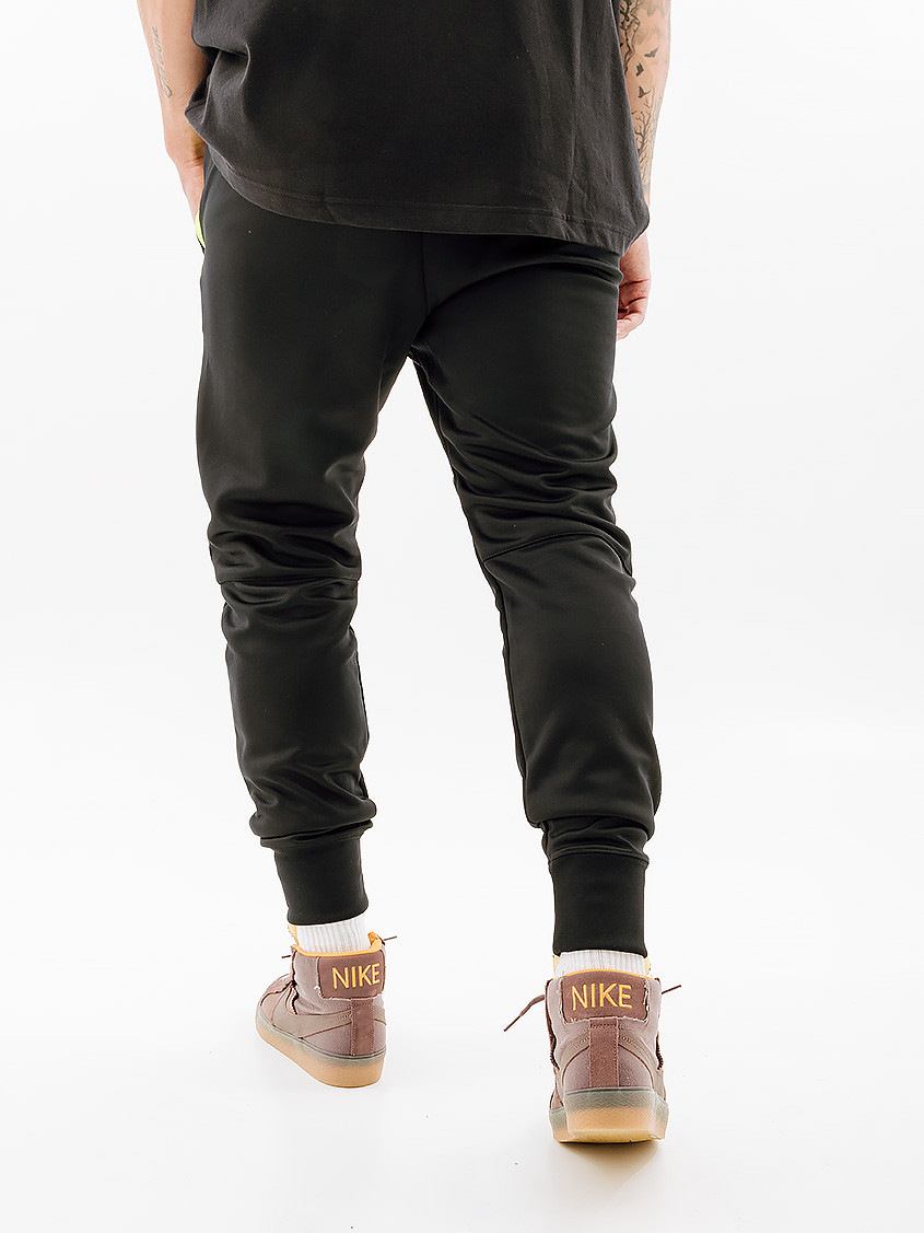 Штани Nike M NSW AIR MAX PK JOGGER FB1436-010