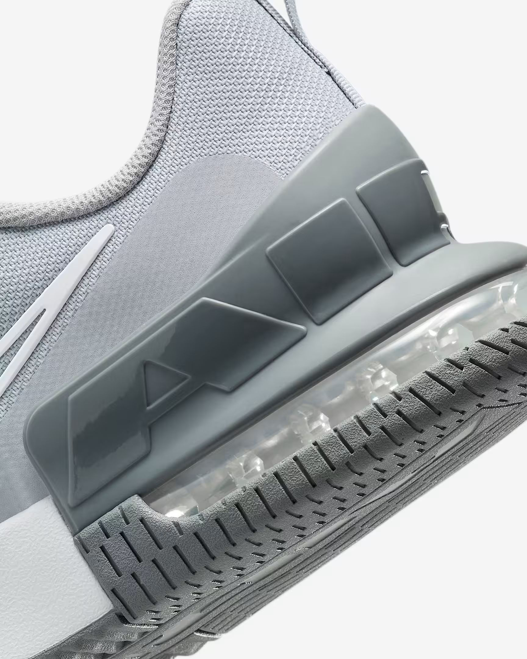 Кросівки Nike M AIR MAX ALPHA TRAINER 6 FQ1833-002