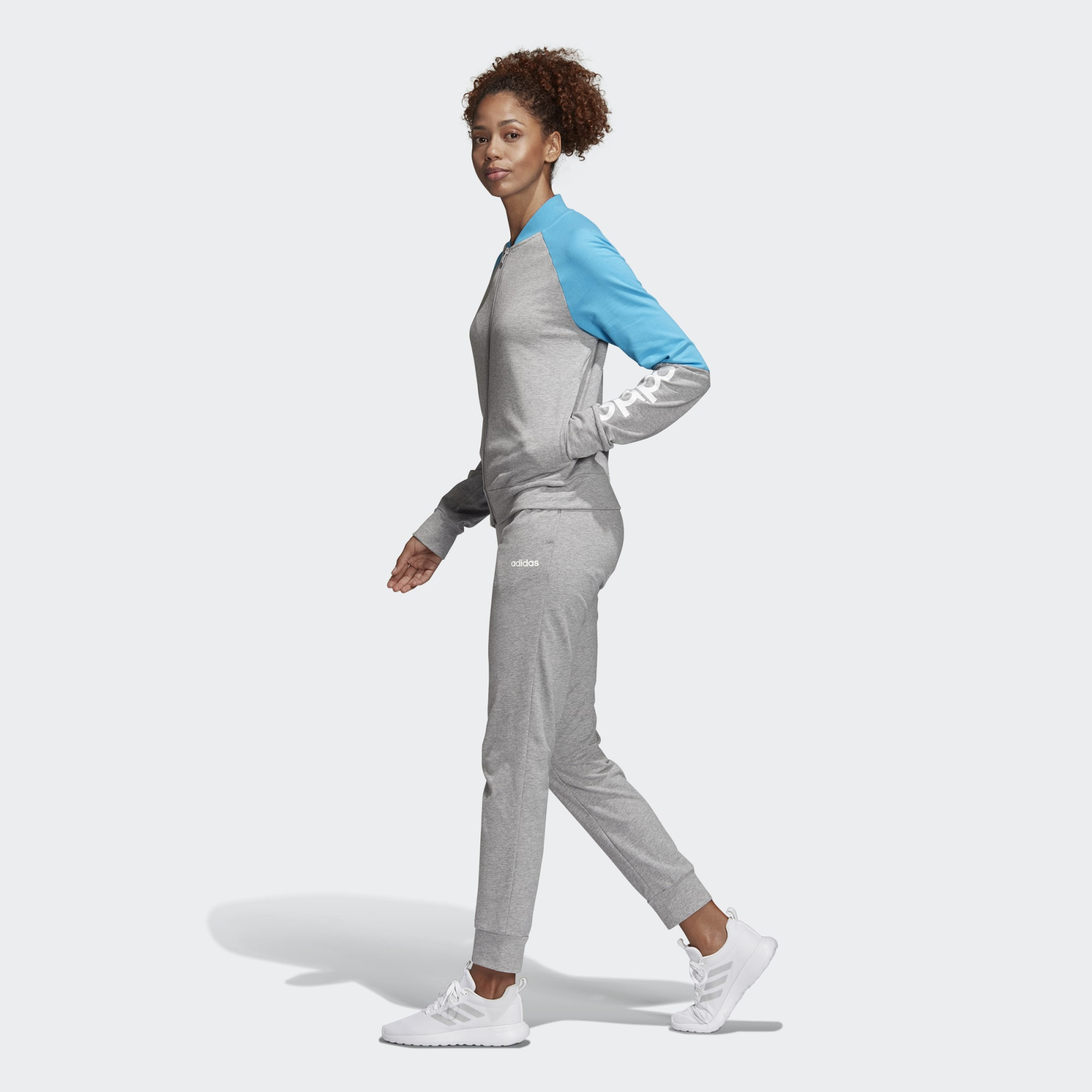 Костюм спортивний DV2435 Adidas DV2435