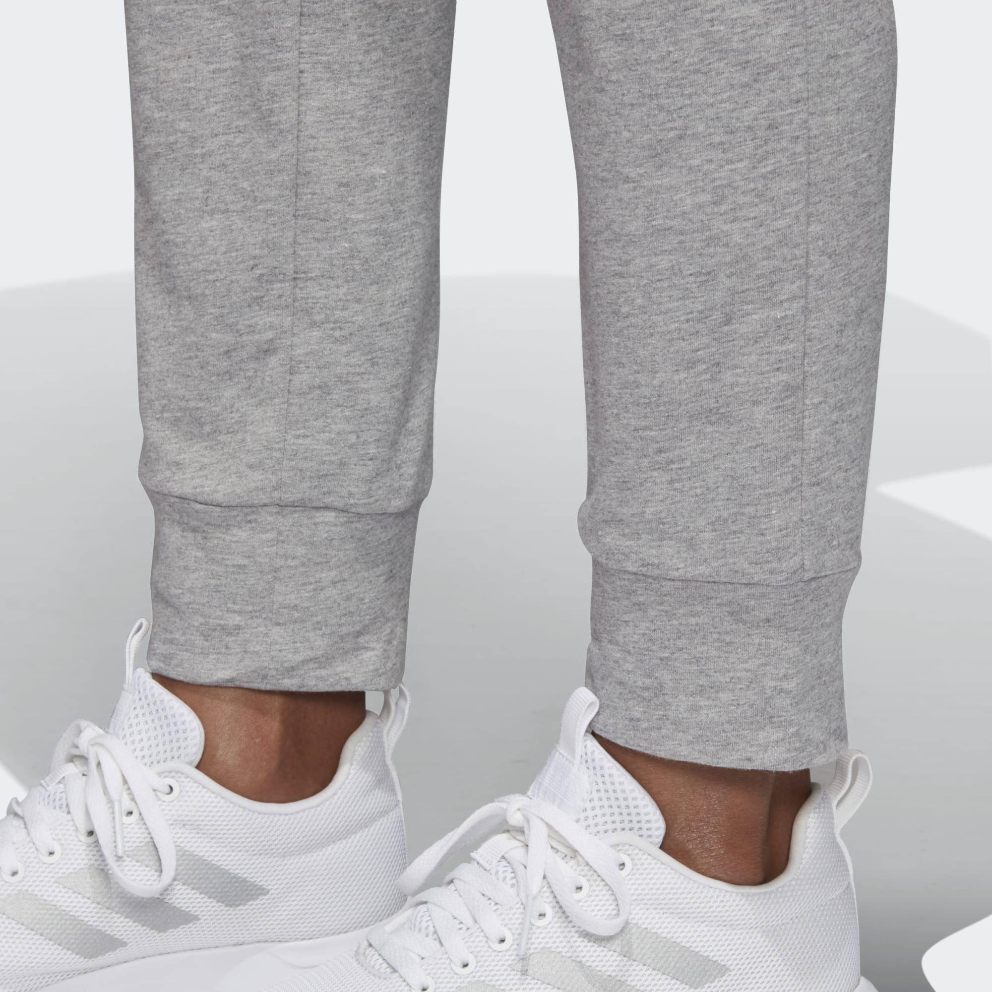 Костюм спортивний DV2435 Adidas DV2435