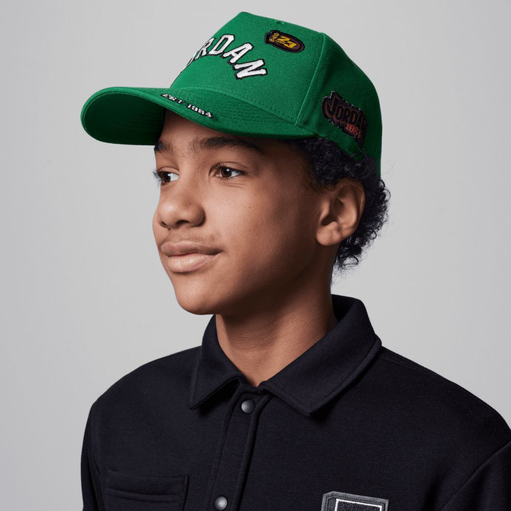 Бейсболка Jordan Signature Curved Brim Cap 9A9028-E1P