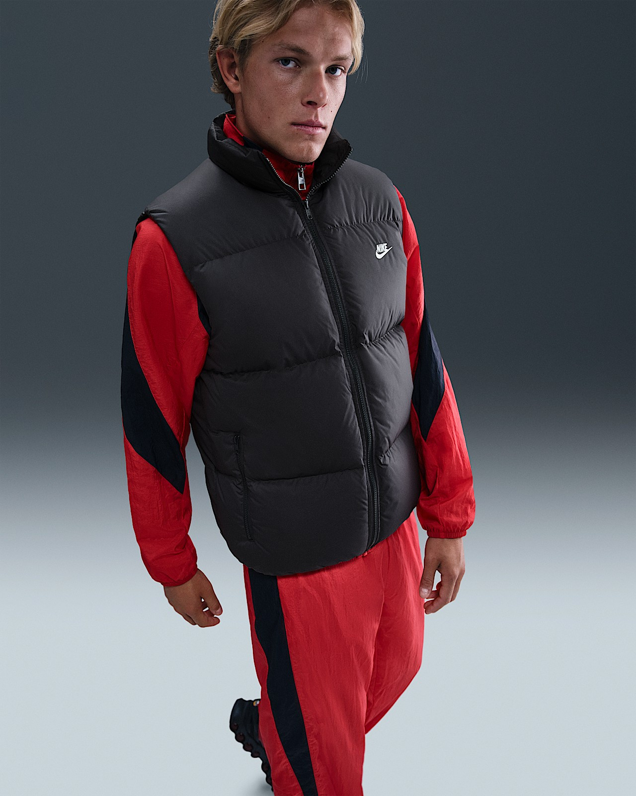 Жилетка Nike M TF CLUB PUFFER VEST 650 IB2977-010