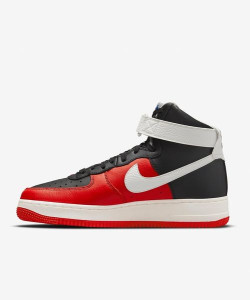 Кросівки AIR FORCE 1 HIGH 07 LV8 DC8870-001