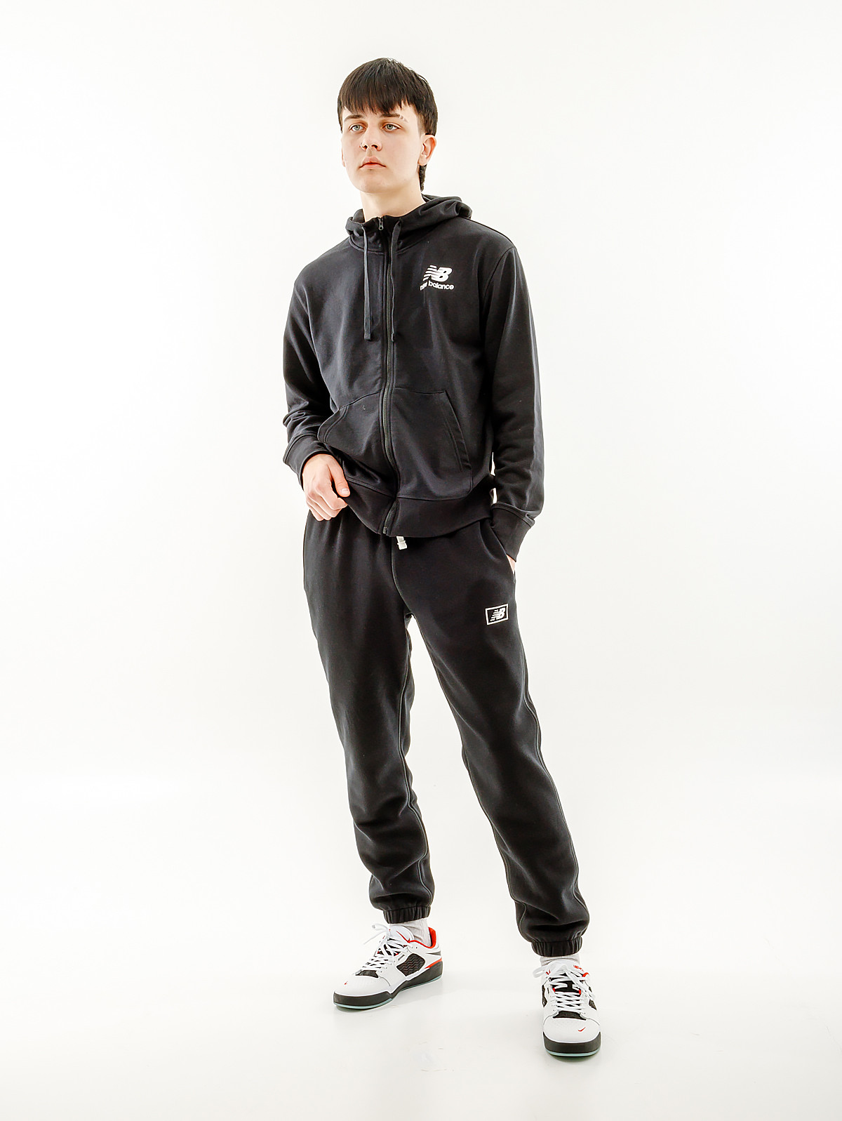 Штани New Balance Essentials Brushed MP33521BK