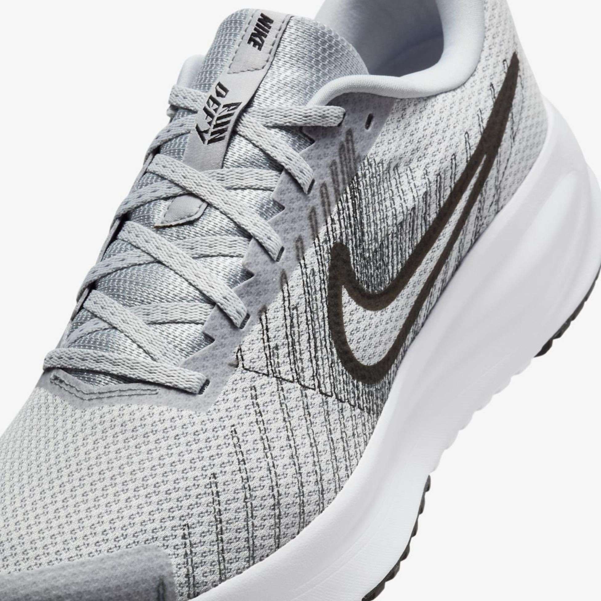 Кросівки Nike RUN DEFY HM9594-003