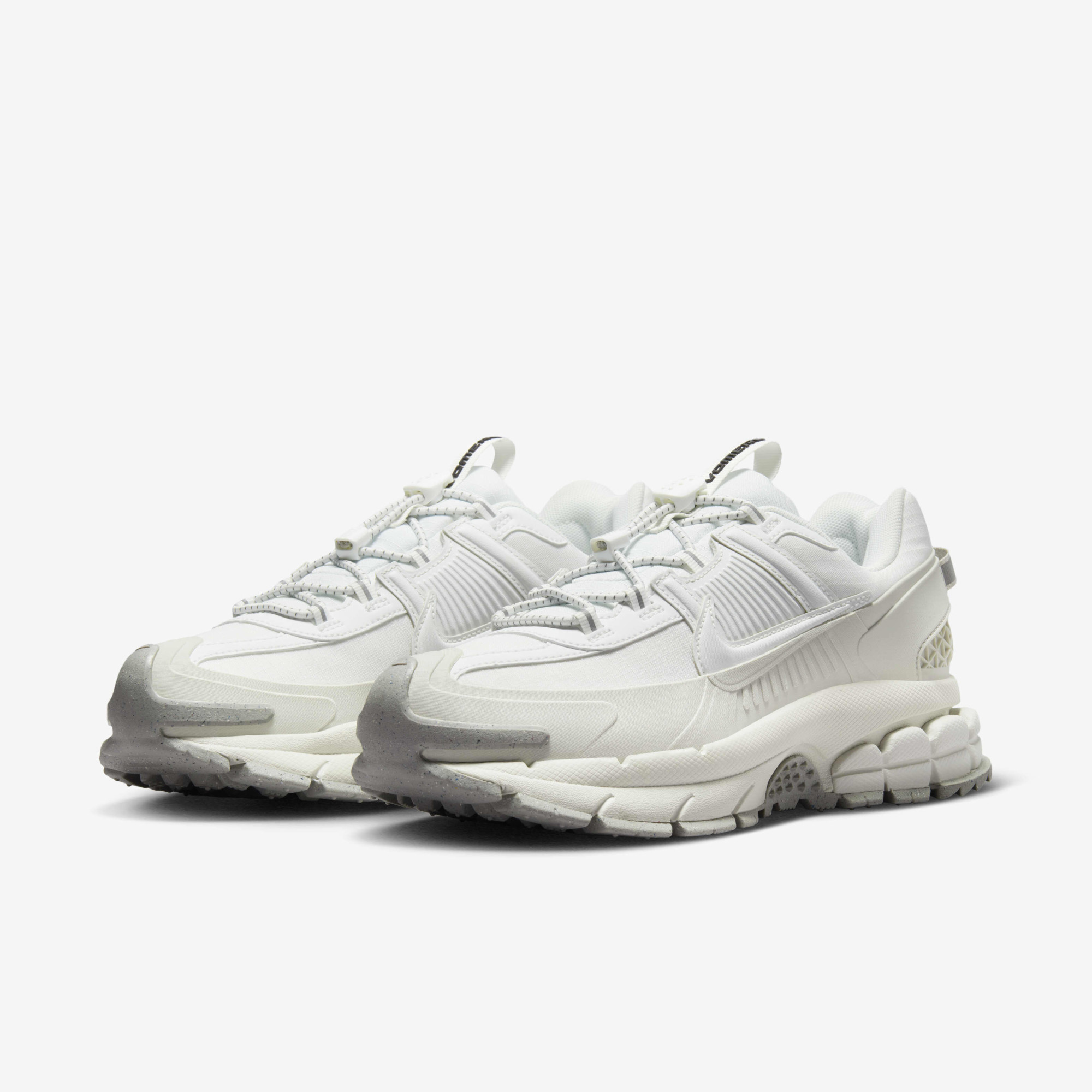 Кросівки Nike Zoom Vomero Roam HV6410-100