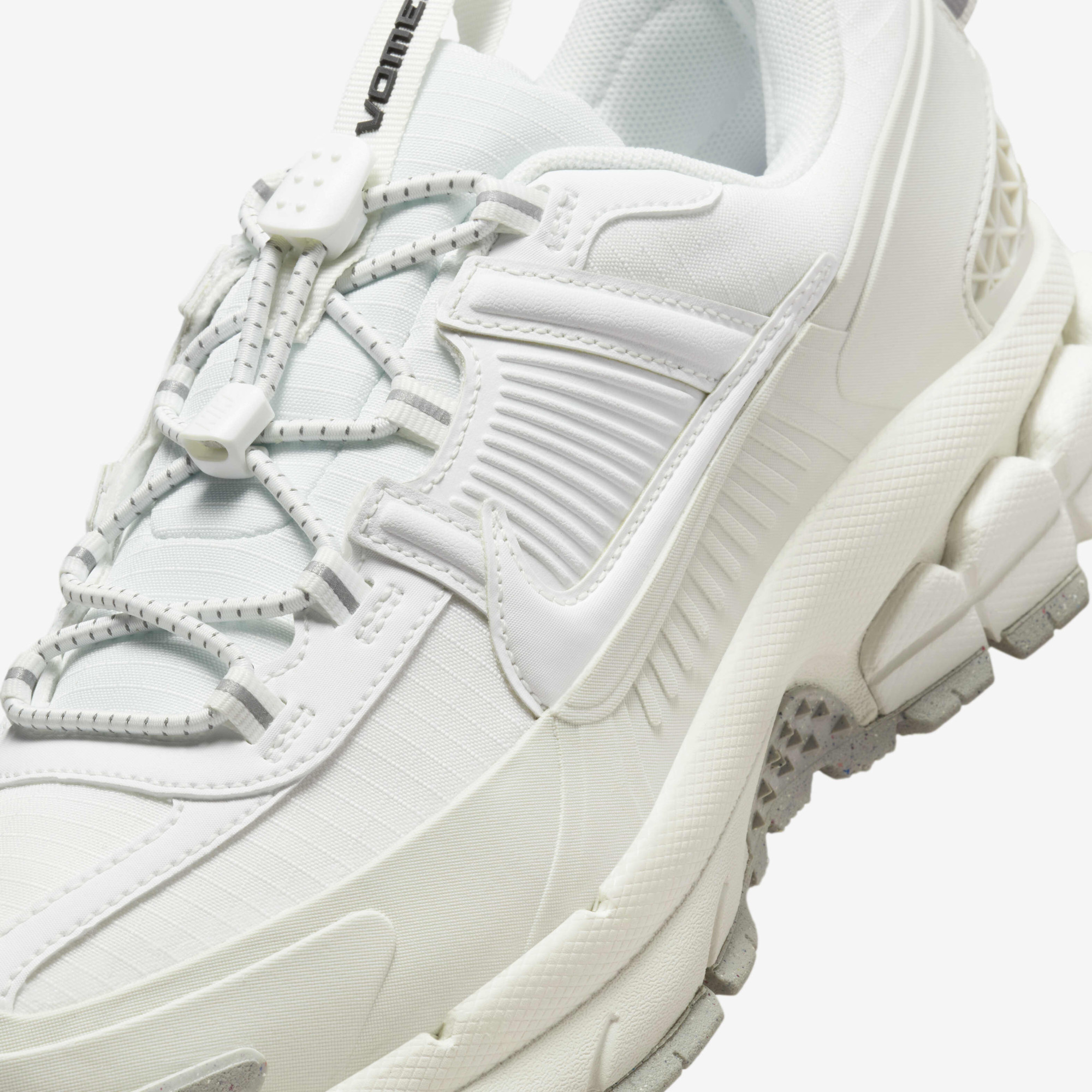Кросівки Nike Zoom Vomero Roam HV6410-100
