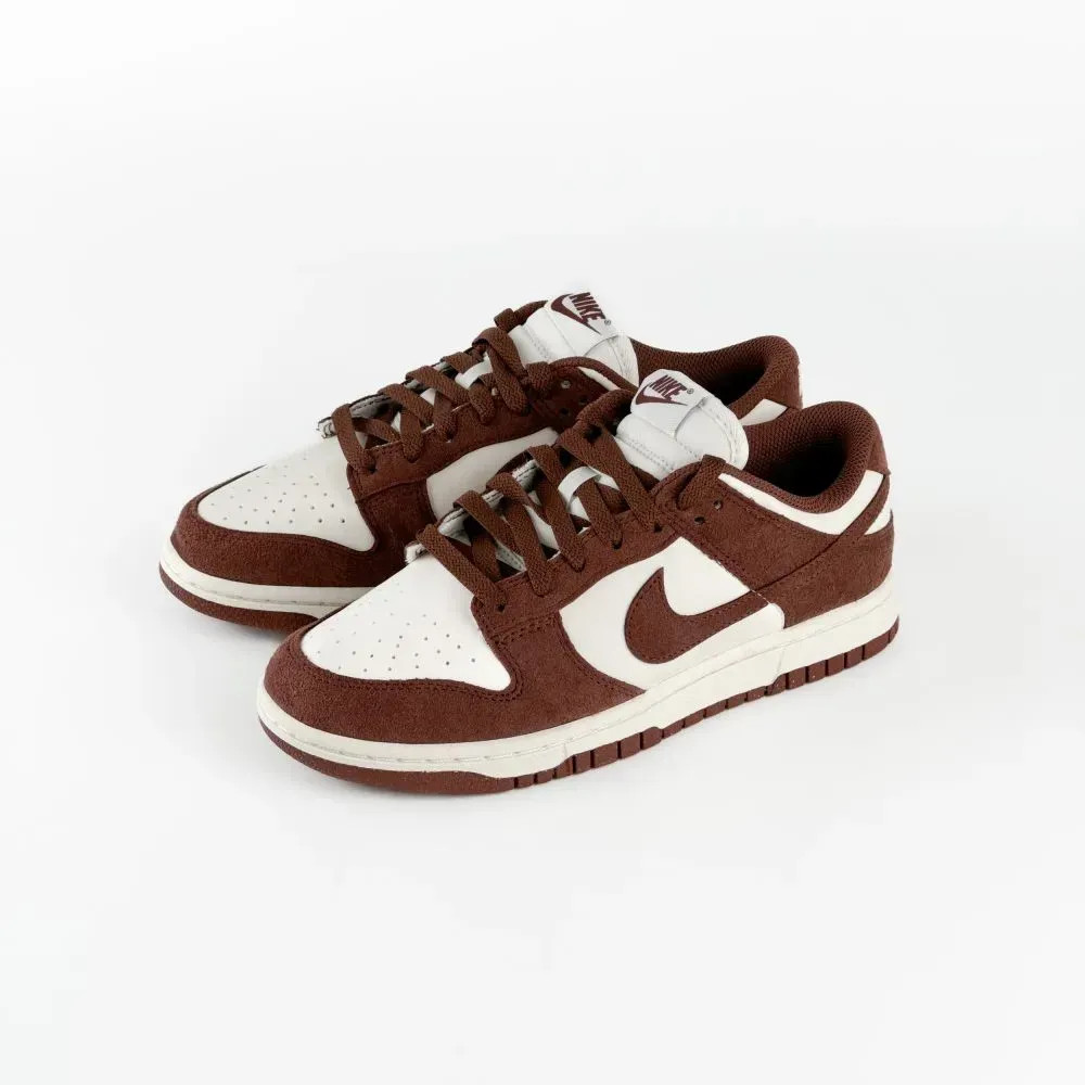 Кросівки WMNS Nike Dunk Low Pro HJ7673 001
