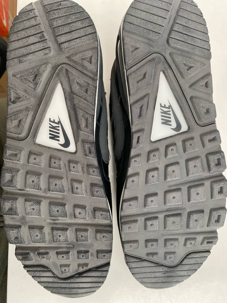 Кросівки NIKE AIR MAX COMMAND LEATHER (Клас А) 749760-001-R