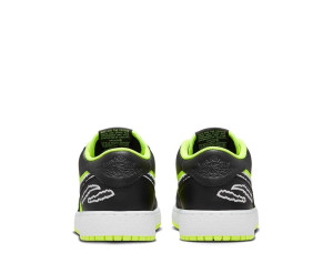 Кросівки Jordan 1 Low SE Black Cat Volt (GS) DX6666-701