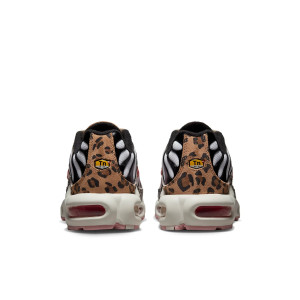 Кросівки Nike WMNS AIR MAX PLUS DZ4842-600