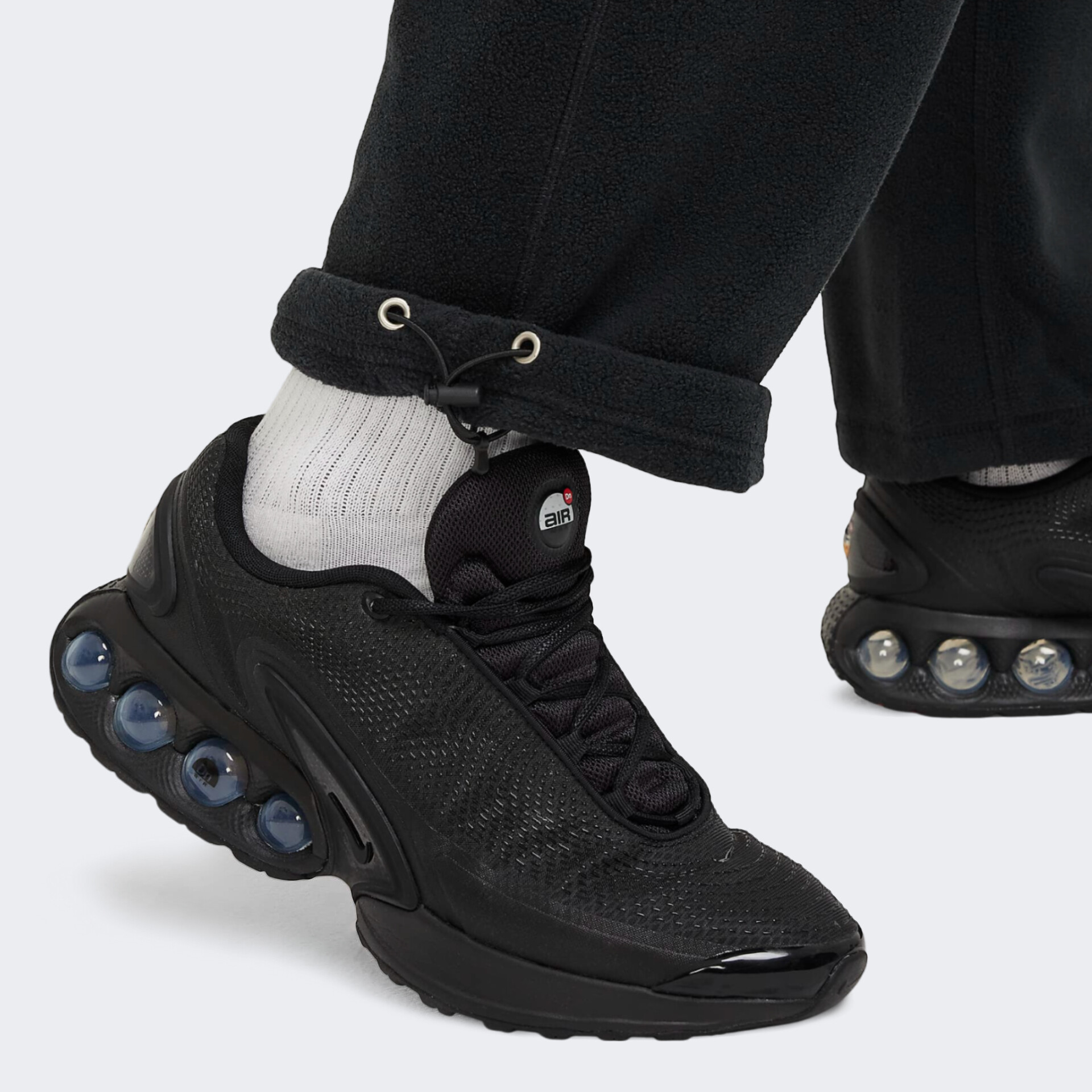 Штани Nike M CLUB SSNL WINTERIZED PANT FZ0899-010