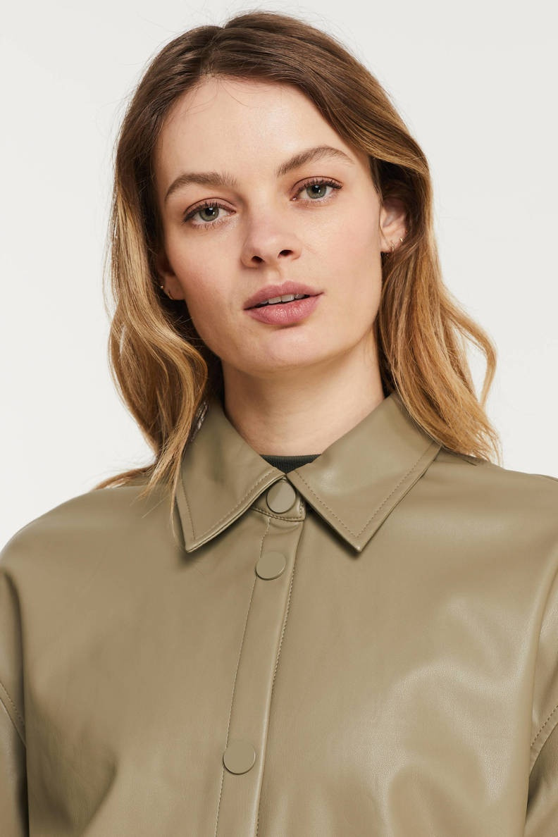 Куртка ONLSIA FAUX LEATHER SHACKET CC OTW 15242272-Mermaid ONLY M Хакі 15242272-Mermaid