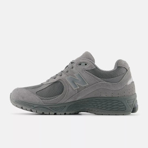 Кросівки чоловічі New Balance 2002R U20021O2 весна-осінь замша текстиль сітка сірі U20021O2